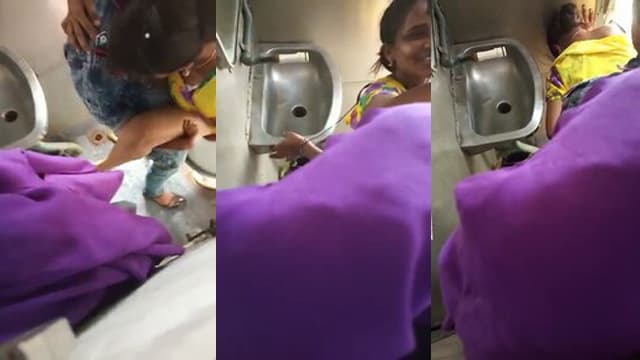 Desi Train Toilet – Village Couple Hard Creampie